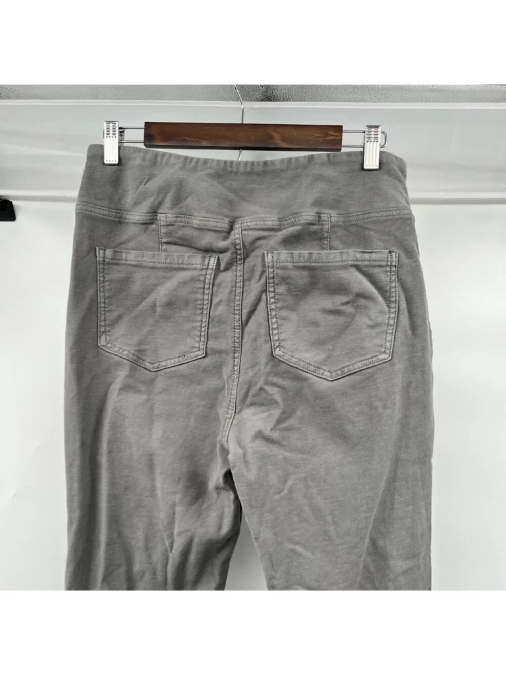 Dictionary Womens Flare Leg Pants Pull On Gray High Rise Size Large Back Pockets